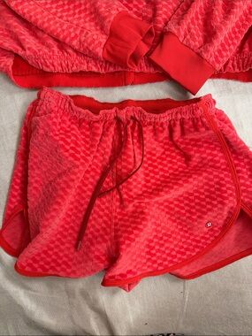 Lululemon Court Rival Velvet Terry Tennis short xs